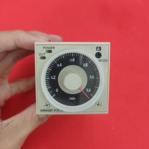 Bộ đinh thời Omron H3CR-A8 AC100-240