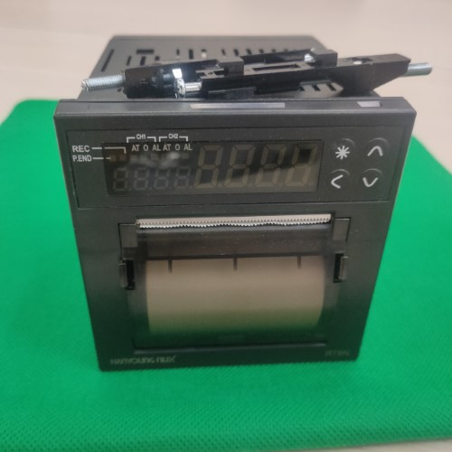 BỘ GHI VÀ ĐIỀU KHIỀN NHIỆT ĐỘ HANYOUNG RT9N-112
