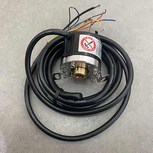 Bộ mã hóa vòng quay tương đối 40mm (Loại lỗ liền thân) Autonics E40HB10-1024-6-L-24