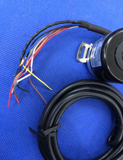 Bộ mã hóa vòng quay tương đối 40mm (Loại lỗ liền thân) Autonics E40HB10-1800-6-L-24