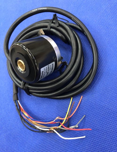 Bộ mã hóa vòng quay tương đối 40mm (Loại lỗ liền thân) Autonics E40HB10-1800-6-L-5