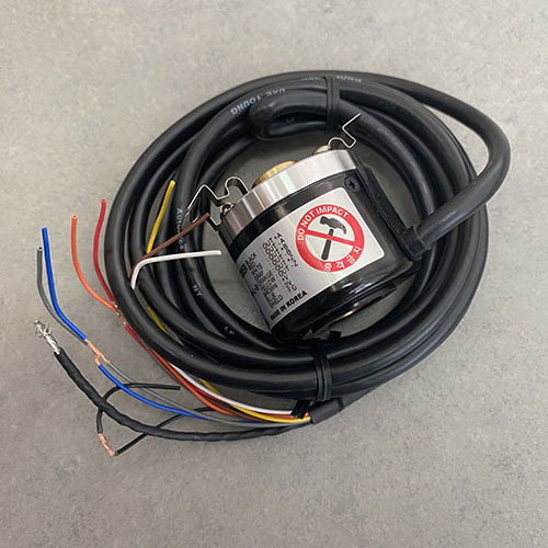 Bộ mã hóa vòng quay tương đối 40mm (Loại lỗ liền thân) Autonics E40HB10-300-3-T-24