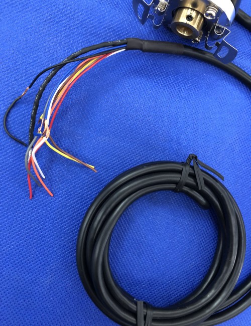 Bộ mã hóa vòng quay tương đối 40mm (Loại lỗ liền thân) Autonics E40HB10-5000-3-V-24