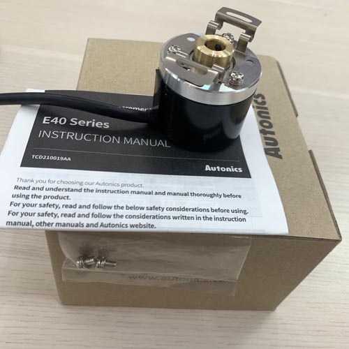 Bộ mã hóa vòng quay tương đối 40mm (Loại lỗ liền thân) Autonics E40HB10-800-3-T-24