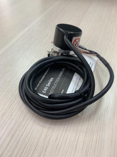 Bộ mã hóa vòng quay tương đối 40mm (Loại lỗ liền thân) Autonics E40HB12-10-3-N-24