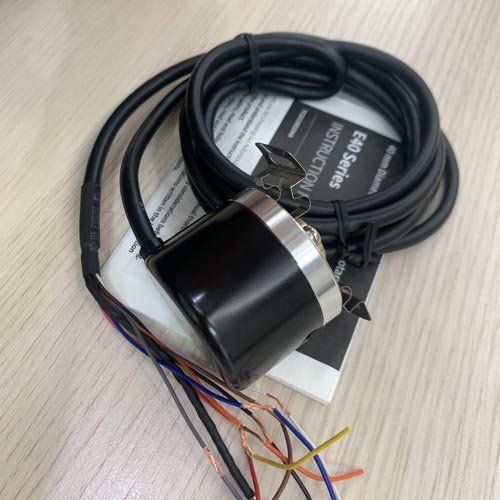 Bộ mã hóa vòng quay tương đối 40mm (Loại lỗ liền thân) Autonics E40HB12-100-3-N-24