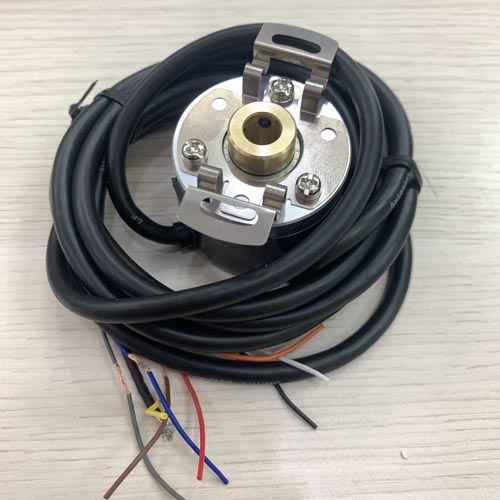 Bộ mã hóa vòng quay tương đối 40mm (Loại lỗ liền thân) Autonics E40HB12-100-6-L-5