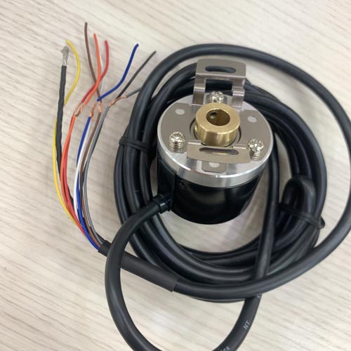 Bộ mã hóa vòng quay tương đối 40mm (Loại lỗ liền thân) Autonics E40HB12-1000-6-L-5