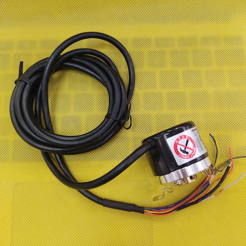 Bộ mã hóa vòng quay tương đối 40mm (Loại lỗ liền thân) Autonics E40HB12-20-6-L-24