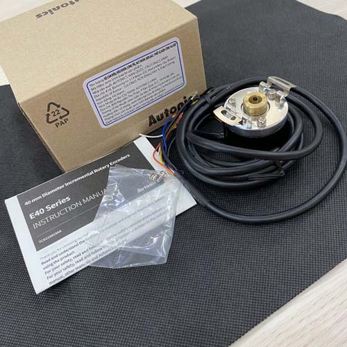 Bộ mã hóa vòng quay tương đối 40mm (Loại lỗ liền thân) Autonics E40HB12-2048-6-L-5