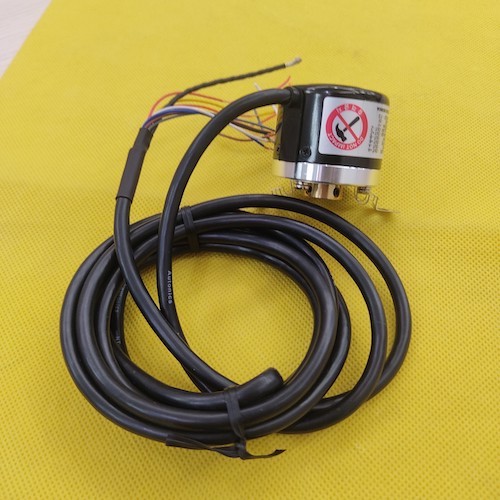 Bộ mã hóa vòng quay tương đối 40mm (Loại lỗ liền thân) Autonics E40HB12-250-3-T-24