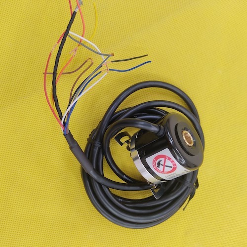 Bộ mã hóa vòng quay tương đối 40mm (Loại lỗ liền thân) Autonics E40HB12-2500-6-L-24