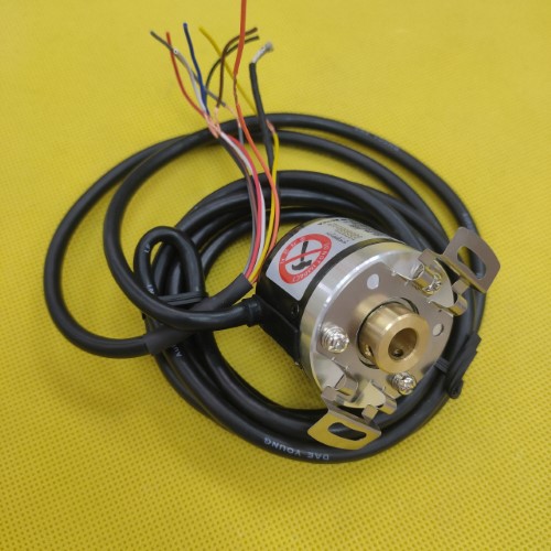 Bộ mã hóa vòng quay tương đối 40mm (Loại lỗ liền thân) Autonics E40HB12-360-6-L-24