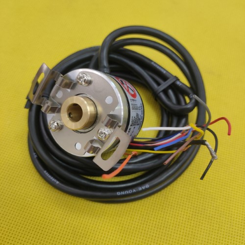 Bộ mã hóa vòng quay tương đối 40mm (Loại lỗ liền thân) Autonics E40HB12-3600-3-T-24