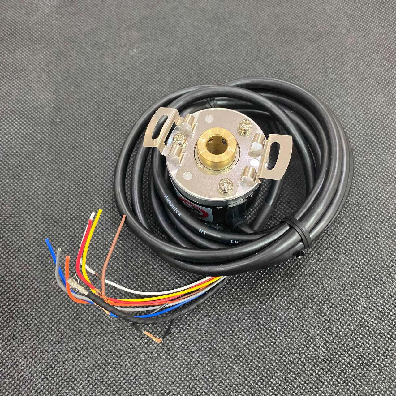 Bộ mã hóa vòng quay tương đối 40mm (Loại lỗ liền thân) Autonics E40HB12-400-6-L-24