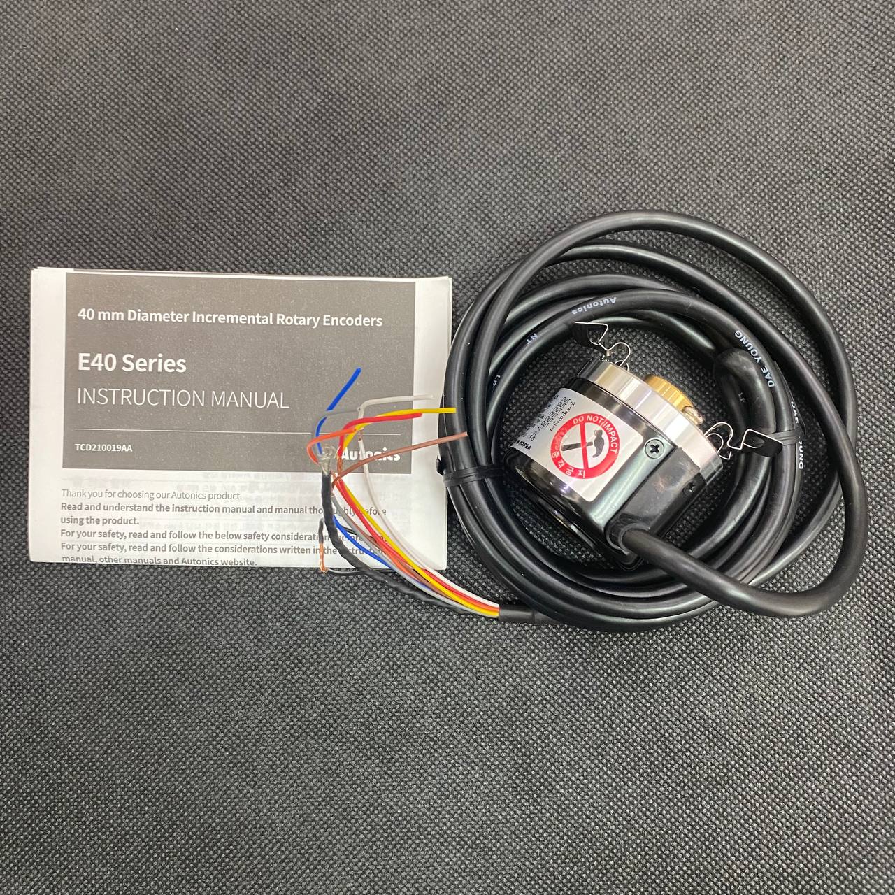 Bộ mã hóa vòng quay tương đối 40mm (Loại lỗ liền thân) Autonics E40HB12-45-3-N-24