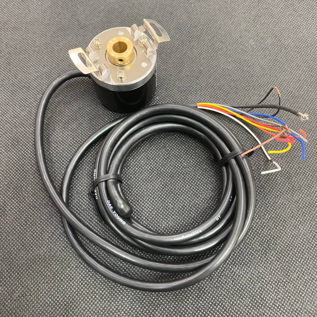 Bộ mã hóa vòng quay tương đối 40mm (Loại lỗ liền thân) Autonics E40HB12-45-3-N-5