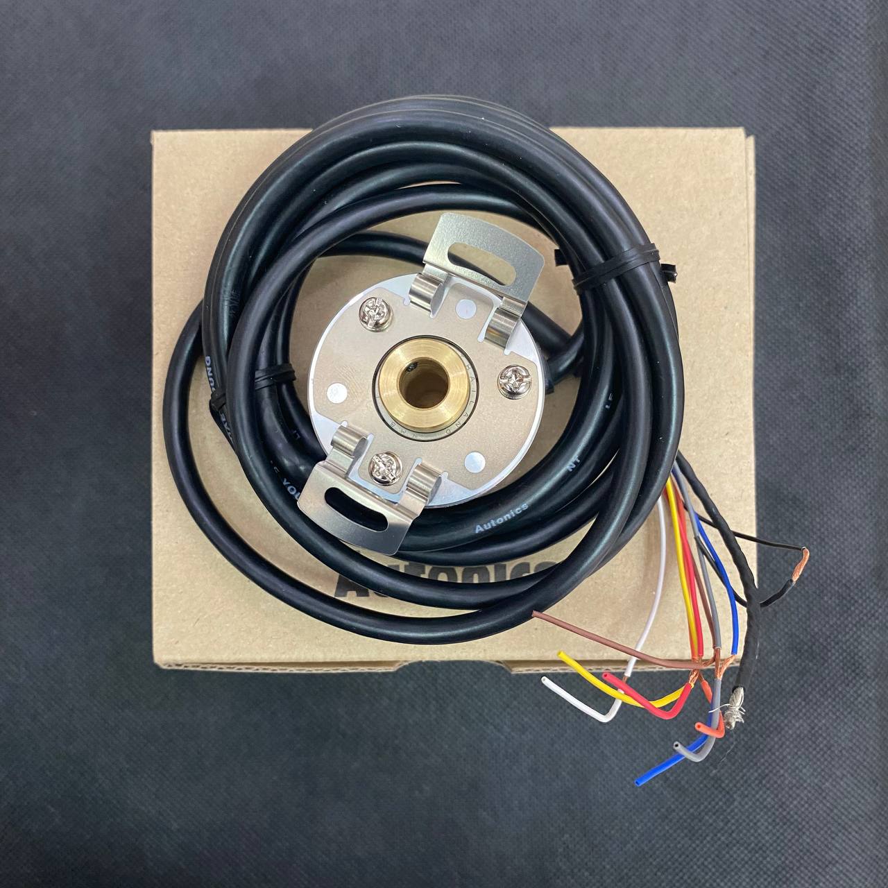 Bộ mã hóa vòng quay tương đối 40mm (Loại lỗ liền thân) Autonics E40HB12-50-3-N-24