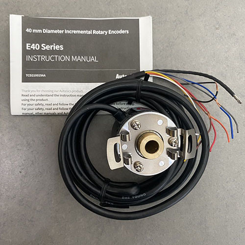 Bộ mã hóa vòng quay tương đối 40mm (Loại lỗ liền thân) Autonics E40HB12-5000-3-N-5