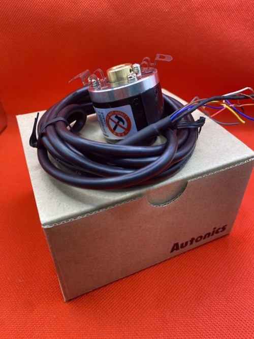 Bộ mã hóa vòng quay tương đối 40mm (Loại lỗ liền thân) Autonics E40HB12-800-2-T-24