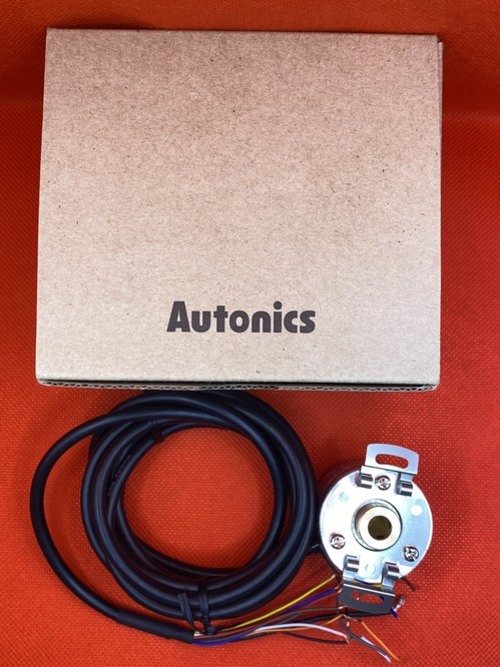 Bộ mã hóa vòng quay tương đối 40mm (Loại lỗ liền thân) Autonics E40HB12-800-2-T-24