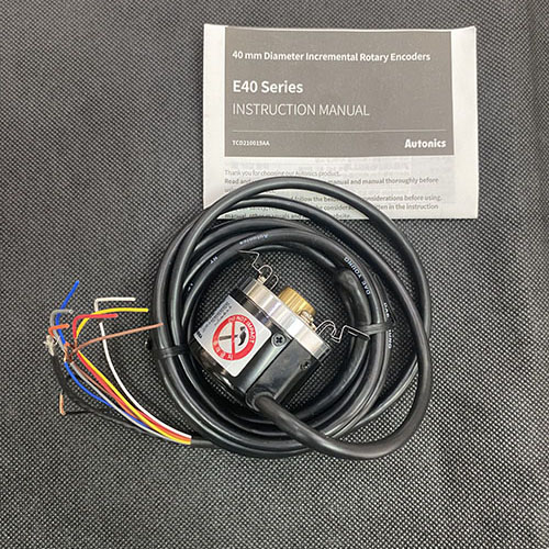 Bộ mã hóa vòng quay tương đối 40mm (Loại lỗ liền thân) Autonics E40HB10-1-2-L-24-C