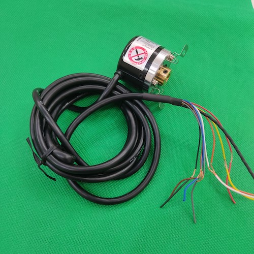 Bộ mã hóa vòng quay tương đối 40mm (Loại lỗ liền thân) Autonics E40HB10-20-6-L-24-C