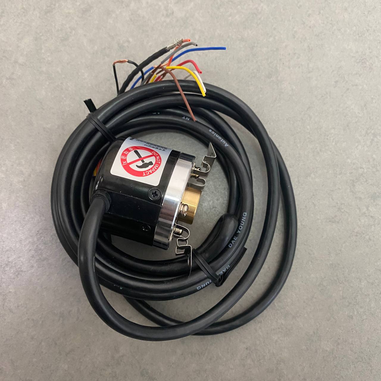 Bộ mã hóa vòng quay tương đối 40mm (Loại lỗ liền thân) Autonics E40HB10-25-3-N-24