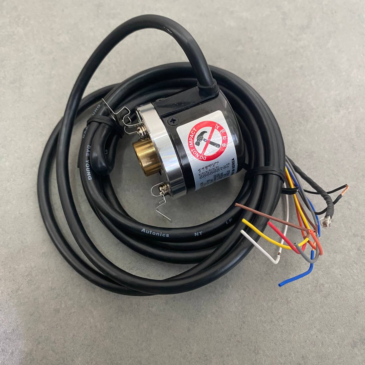 Bộ mã hóa vòng quay tương đối 40mm (Loại lỗ liền thân) Autonics E40HB10-25-3-T-24