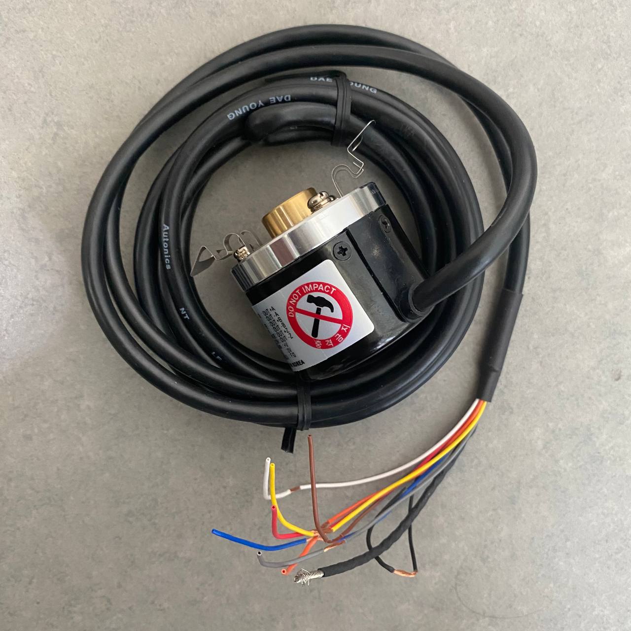 Bộ mã hóa vòng quay tương đối 40mm (Loại lỗ liền thân) Autonics E40HB10-25-3-T-24