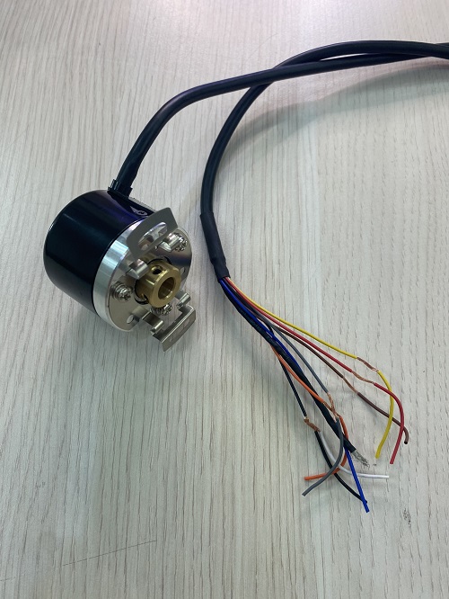 Bộ mã hóa vòng quay tương đối 40mm (Loại lỗ liền thân) Autonics E40HB6-100-6-L-5