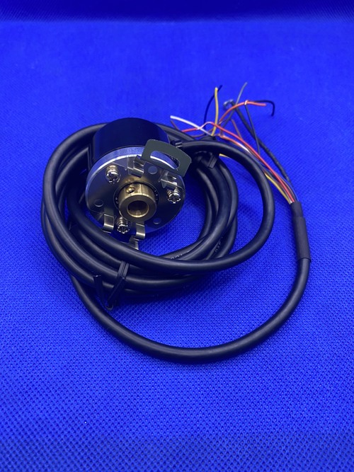 Bộ mã hóa vòng quay tương đối 40mm (Loại lỗ liền thân) Autonics E40HB6-1000-6-L-24-C