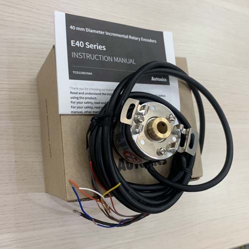Bộ mã hóa vòng quay tương đối 40mm (Loại lỗ liền thân) Autonics E40HB6-150-6-L-24-C