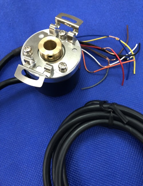 Bộ mã hóa vòng quay tương đối 40mm (Loại lỗ liền thân) Autonics E40HB6-3600-3-T-5