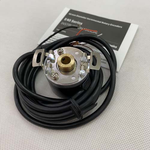 Bộ mã hóa vòng quay tương đối 40mm (Loại lỗ liền thân) Autonics E40HB6-500-6-L-24-C