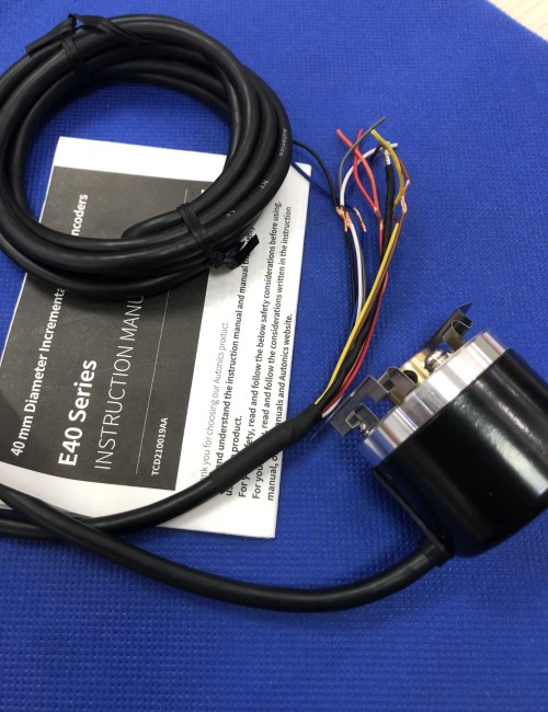 Bộ mã hóa vòng quay tương đối 40mm (Loại lỗ liền thân) Autonics E40HB6-60-3-T-24
