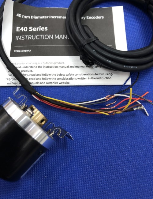 Bộ mã hóa vòng quay tương đối 40mm (Loại lỗ liền thân) Autonics E40HB8-100-3-N-24