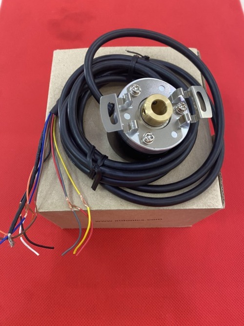 Bộ mã hóa vòng quay tương đối 40mm (Loại lỗ liền thân) Autonics E40HB8-150-3-N-24