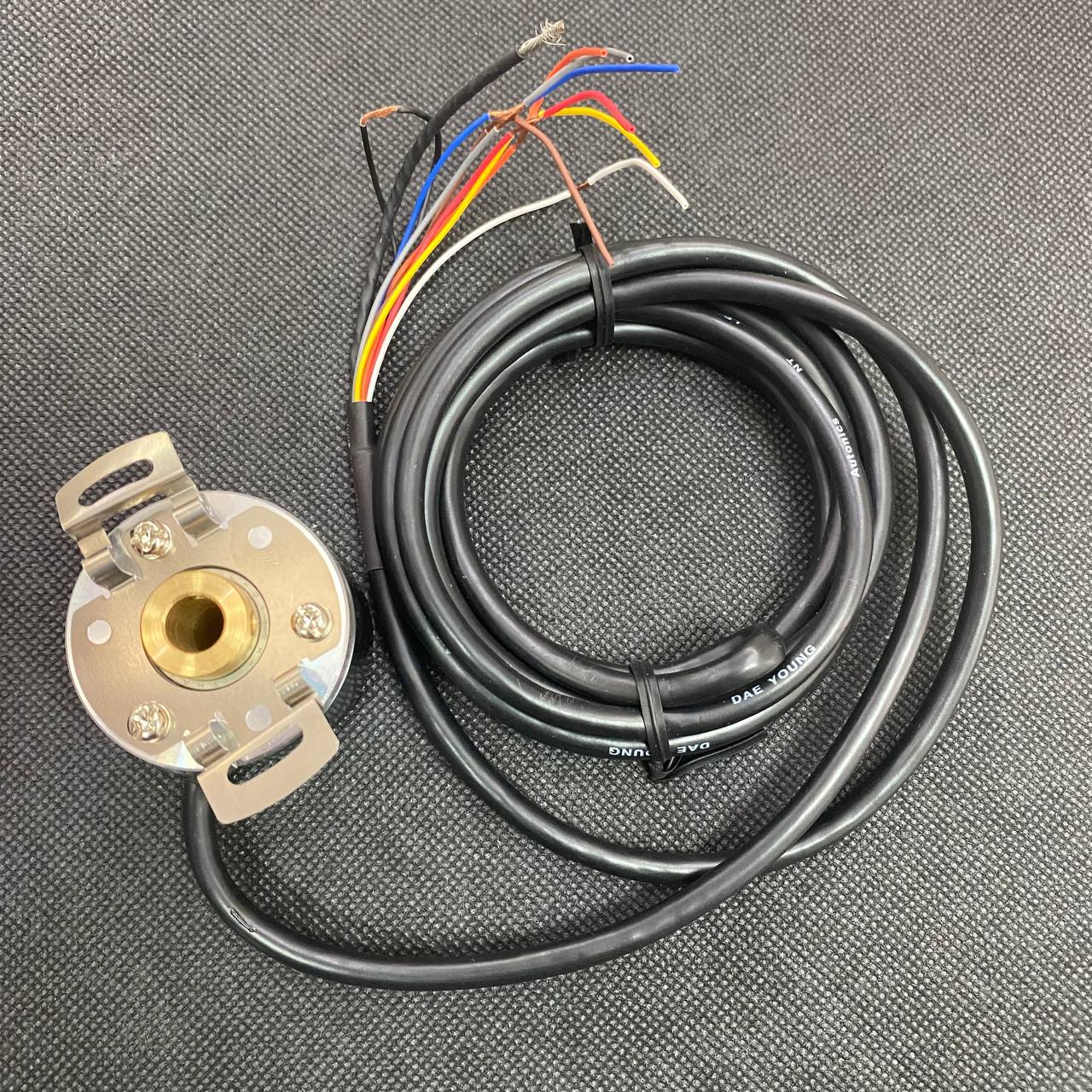 Bộ mã hóa vòng quay tương đối 40mm (Loại lỗ liền thân) Autonics E40HB8-2000-3-N-24