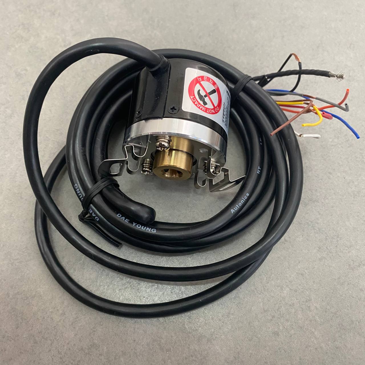 Bộ mã hóa vòng quay tương đối 40mm (Loại lỗ liền thân) Autonics E40HB8-2000-6-L-24-C