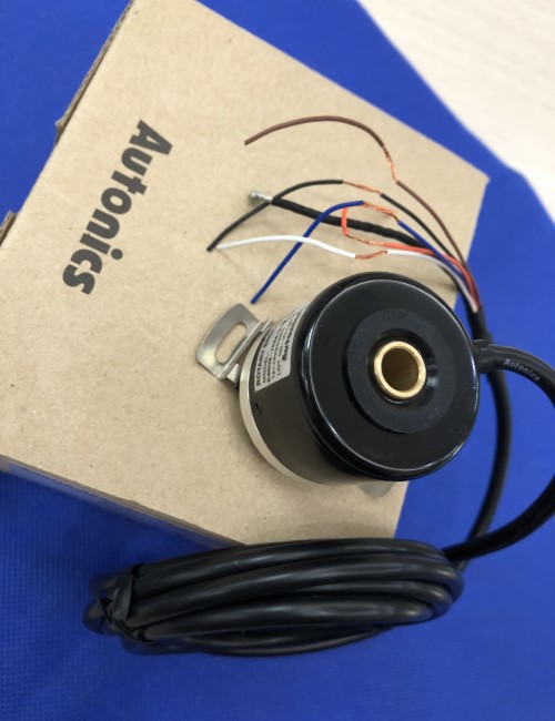 Bộ mã hóa vòng quay tương đối 40mm (Loại lỗ) Autonics E40H8-200-3-T-24