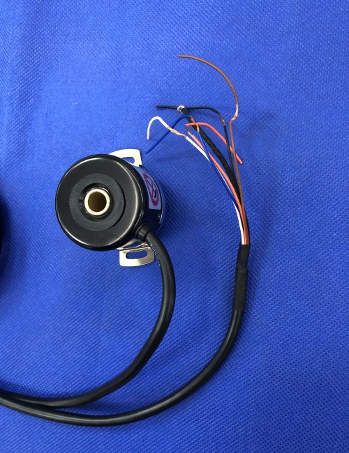 Bộ mã hóa vòng quay tương đối 40mm (Loại lỗ) Autonics E40H8-200-3-T-24