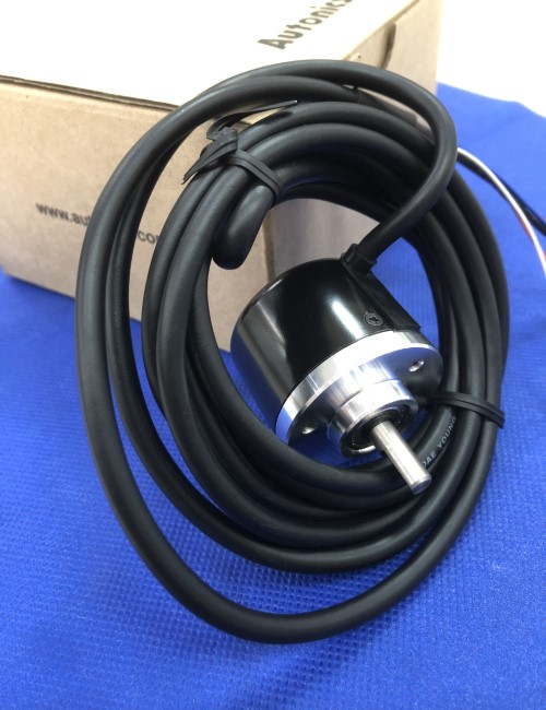 Bộ mã hóa vòng quay tương đối 40mm (Loại trục) Autonics E40S6-100-3-N-5