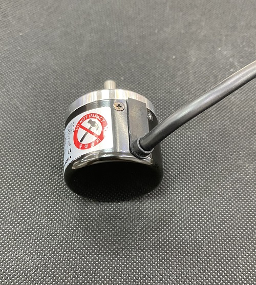 Bộ mã hóa vòng quay tương đối 40mm (Loại trục) Autonics E40S6-1024-3-T-24