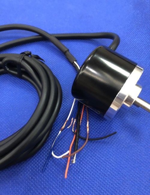 Bộ mã hóa vòng quay tương đối 40mm (Loại trục) Autonics E40S6-300-3-T-24