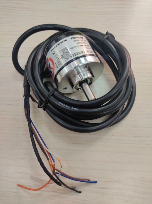 Bộ mã hóa vòng quay tương đối 40mm (Loại trục) Autonics E40S6-360-3-N-24