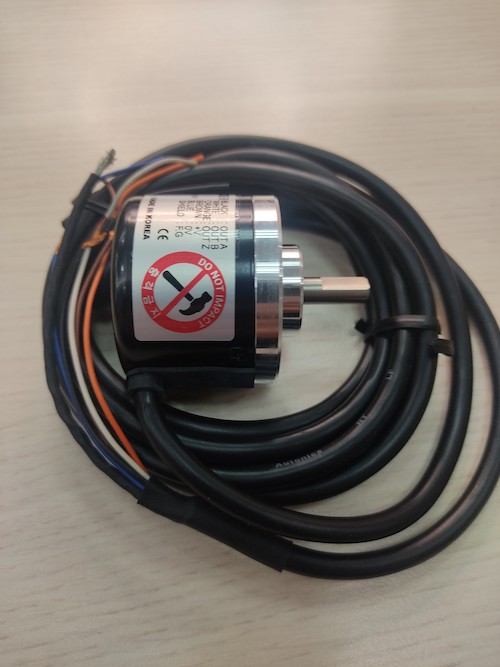 Bộ mã hóa vòng quay tương đối 40mm (Loại trục) Autonics E40S6-3600-3-T-24