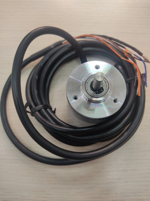 Bộ mã hóa vòng quay tương đối 40mm (Loại trục) Autonics E40S6-3600-3-T-24