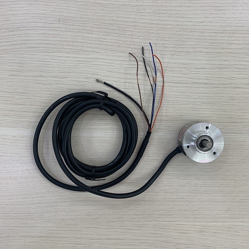 Bộ mã hóa vòng quay tương đối 40mm (Loại trục) Autonics E40S6-600-3-T-24