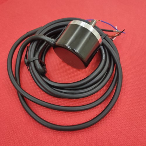 Bộ mã hóa vòng quay tương đối 40mm (Loại trục) Autonics E40S6-600-6-L-5